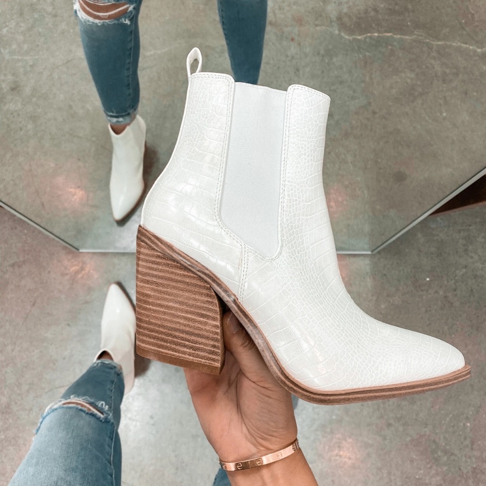 Austin Booties (Cream Crc)